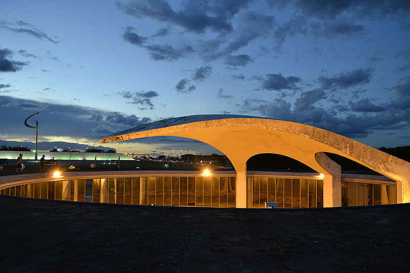 Oscar Niemeyer — Pallant Bookshop